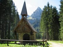 Kapelle, Reise: Ostallgäu: Hüttenwandern rund um Füssen